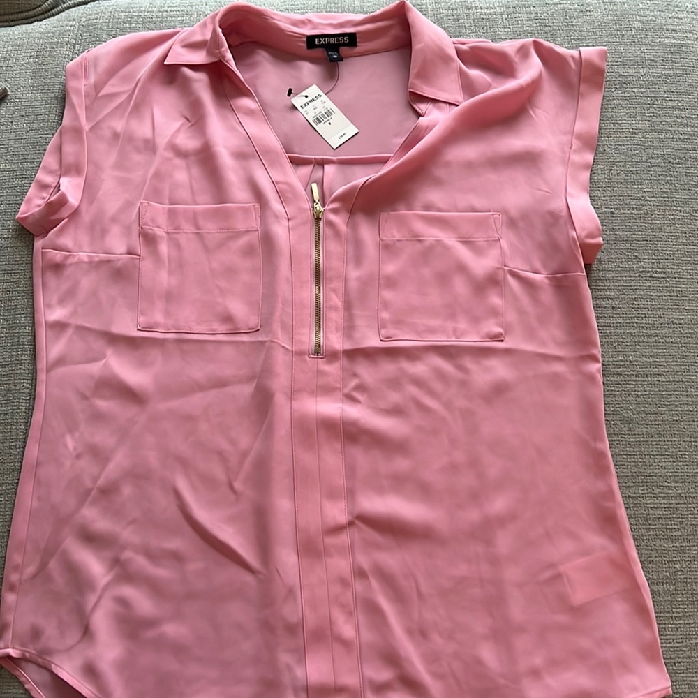NWT Express Pink short sleeve blouse with zip detail